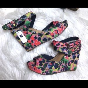 New! GAP Multicolored Slingback Floral Wedges